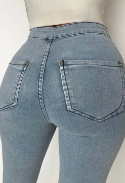 Authentic Chic Light Wash Stretch Skinny Plain Front Jeans