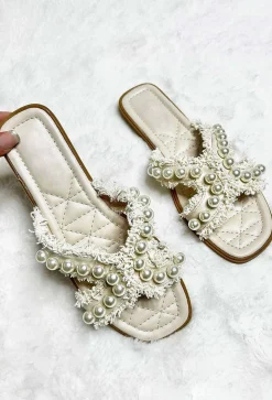 Beach Vacay Cream Pearl Embellished Sandals With Fringing Detail