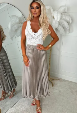 Everyday Goddess Champagne Satin Stretch Pleated Skirt