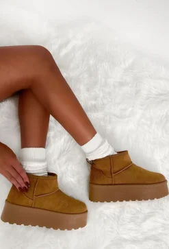 Slay On The Slopes Chestnut Platform Faux Fur Lining Cosy Boot
