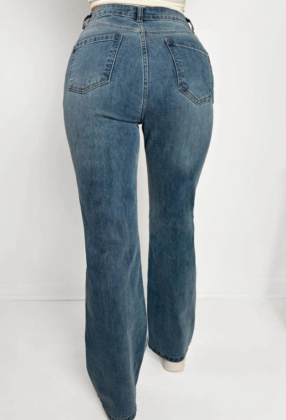 Slim Pickings Mid Wash Stitch Seamed Stretch Straight Leg Jeans