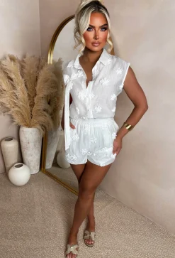 Tease Factor White Flower Embroidered Stretch Waist Shorts